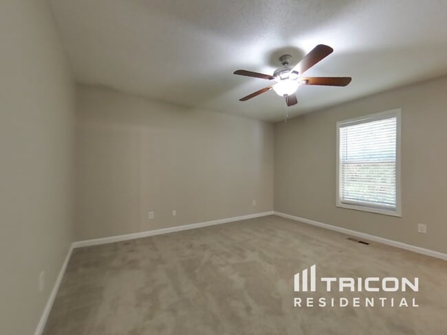 Foto del edificio - 108 Ivy Crest Dr