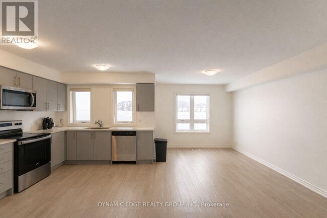 Building Photo - 235 Chapel Hill Dr