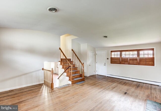 Building Photo - 2119 Eastridge Rd