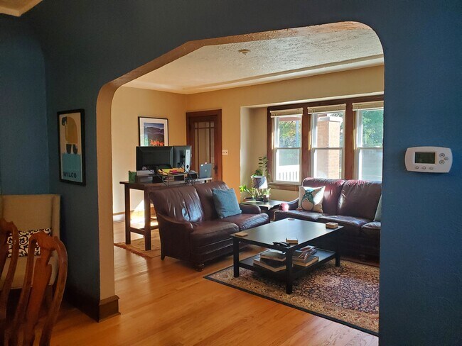 Foto del edificio - 3263 S Springfield Ave