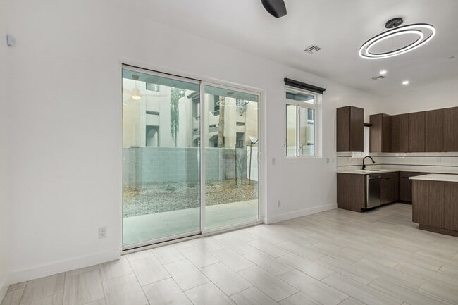 Building Photo - 3107 N 39th St