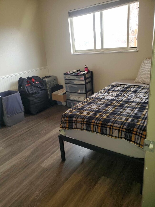 Building Photo - 217 S Wiggins Dr