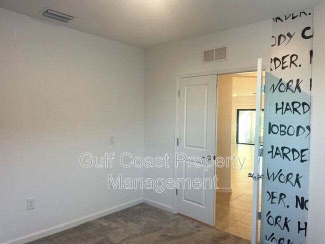 Building Photo - 6463 Silverstar Dr