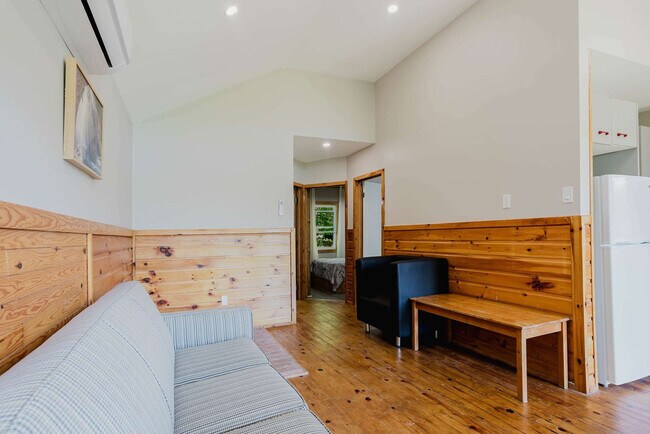 Photo du bâtiment - 2689 Muskoka District Road 118 West