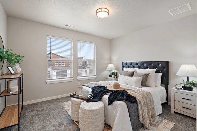 Foto del edificio - Cougar Crossing