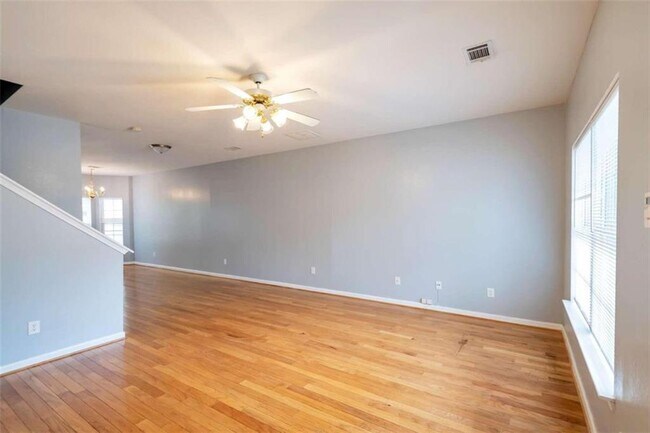 Foto del edificio - 267 Brookview Dr
