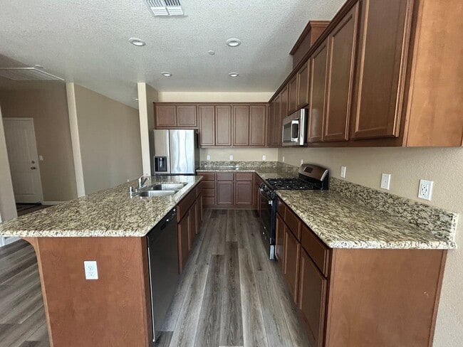 Building Photo - 4469 Lacy Ln