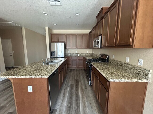 Foto del edificio - 4469 Lacy Ln