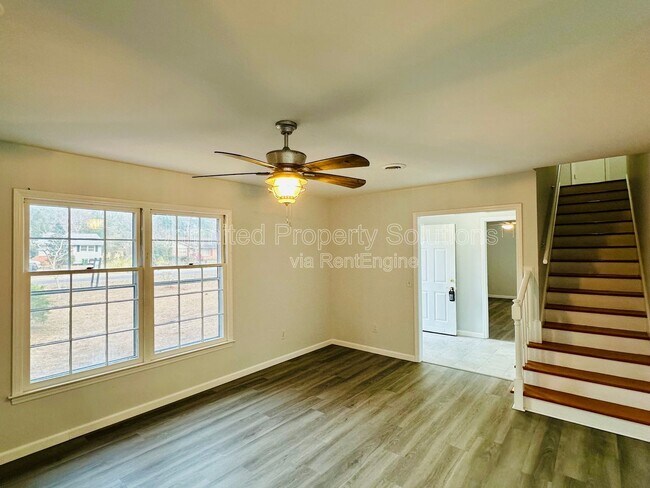 Building Photo - 420 Rose Ave