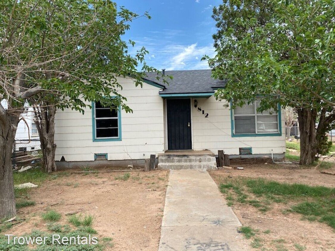 3 br, 2 bath House 812 E 25th House Rental in Odessa, TX