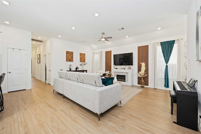 Building Photo - 3012 Andiamo Ln