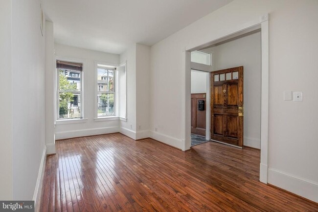Foto del edificio - 3002 13th St NW
