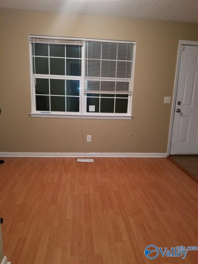 Foto del edificio - 4605 Grizzard Rd NW