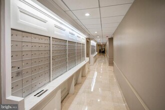 Building Photo - 4601 N Park Ave