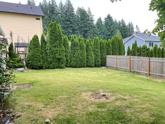 Building Photo - 4-Bedroom Home in SE Portland!