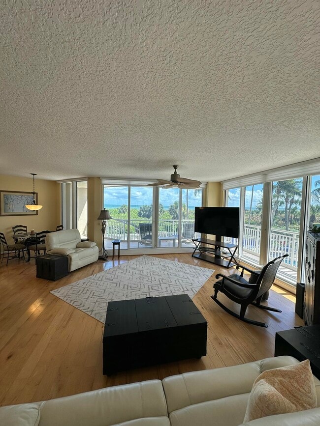 Building Photo - 2900 N Hwy A1A