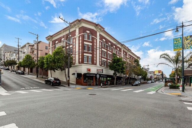Building Photo - 2242 Polk