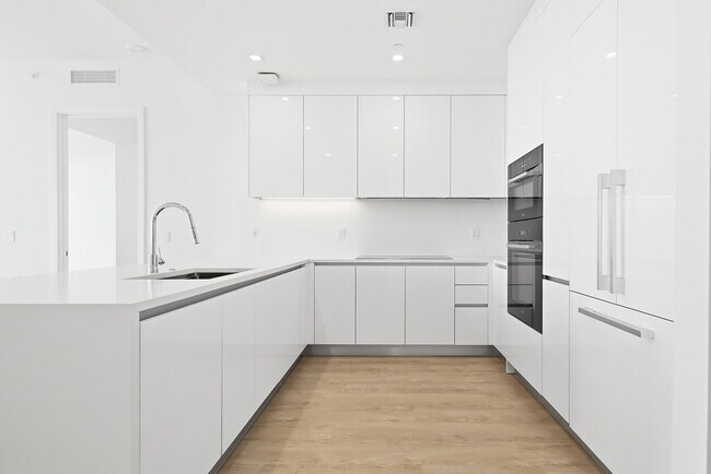 Foto del edificio - 220 Lake Shore Dr