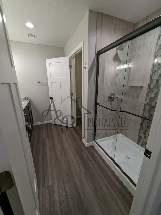 Foto del edificio - 2003 E Cow Crk Ln