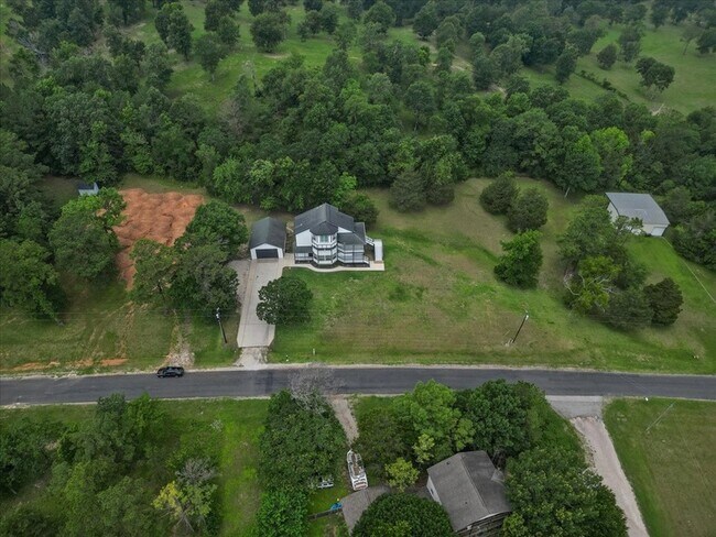 Foto del edificio - 401 Paradise Dr