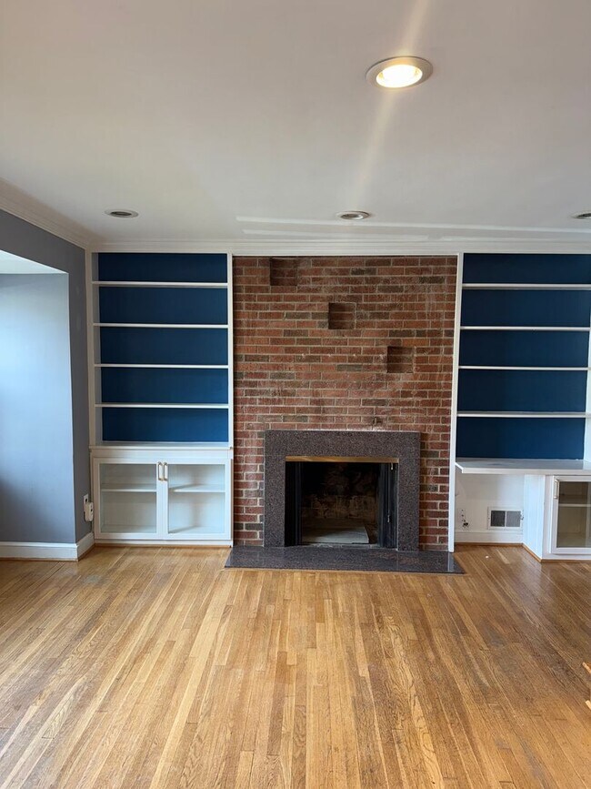 Foto del edificio - Charming 3-Bedroom Home in Silver Spring