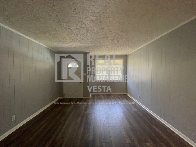 Foto del edificio - Charming Two Bedroom Duplex