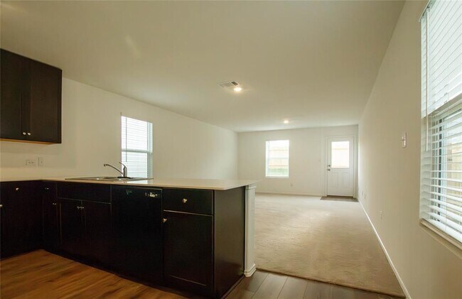 Foto del edificio - 42 Trinity Cir
