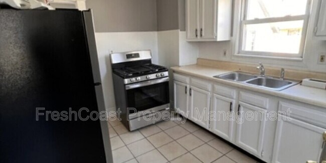 Foto del edificio - 931 E 143rd St