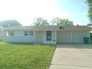 Building Photo - 3022 Bimini Dr