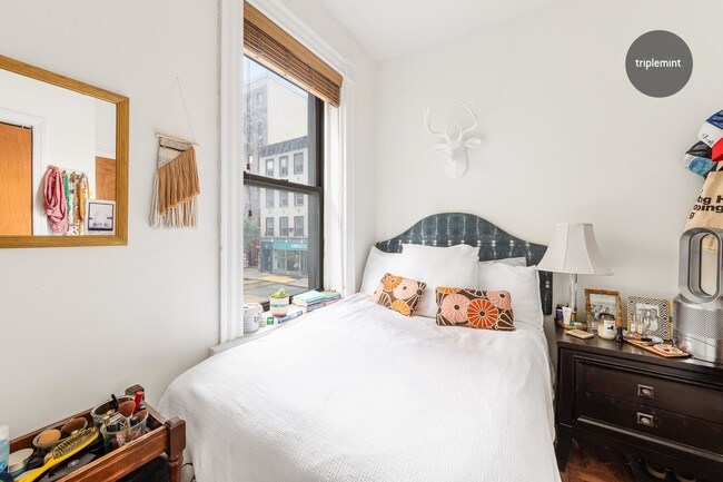 Foto del edificio - 270 Bleecker Street