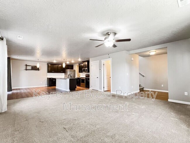 Building Photo - 7650 S Sea Breeze Way
