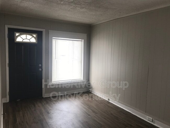 Building Photo - 3202 Grasmere Ave