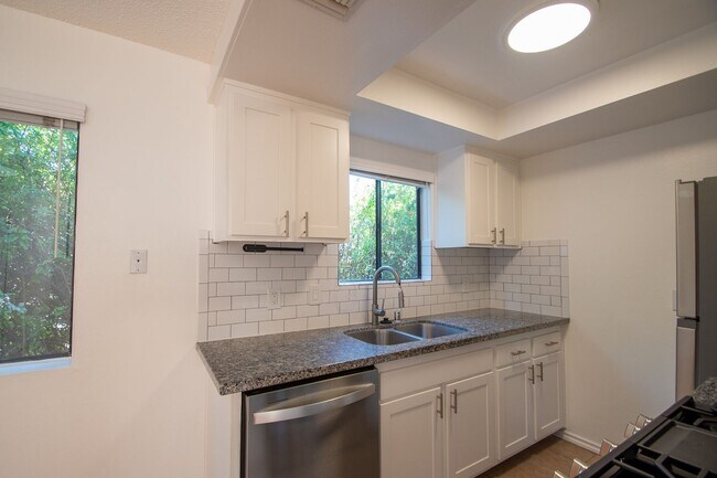 Foto del edificio - 12338 Oxnard St