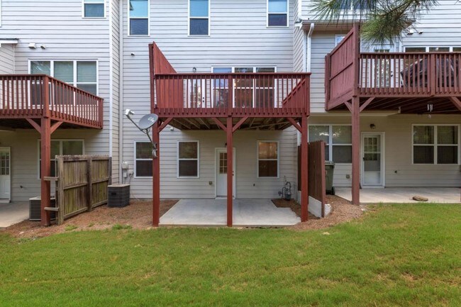 Building Photo - 6241 Sawtooth Oak Ct