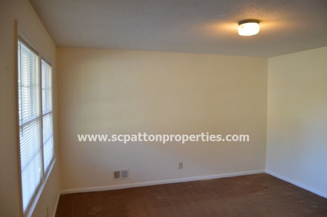 Building Photo - St. Andrews / Apple Valley