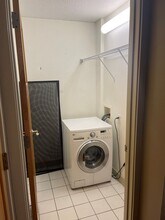 Building Photo - 2800 W 44th St