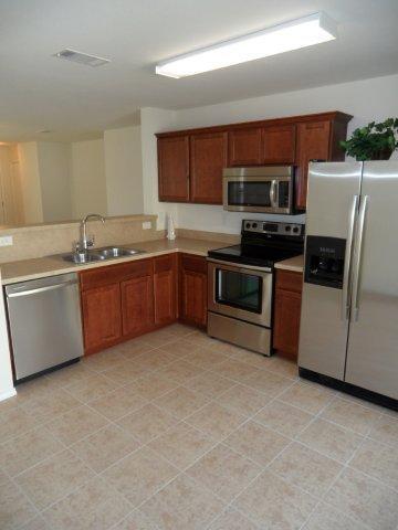 Foto del edificio - Perfect 3 Bedroom 2 Bath Home! GREAT Fort Worth Location -- Stainless Steel Kitchen Appliances In...