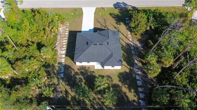 Foto del edificio - 18141 Wintergarden Ave