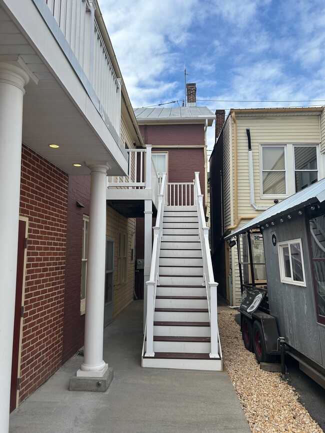 Private Back Entrance - 58 W Main St