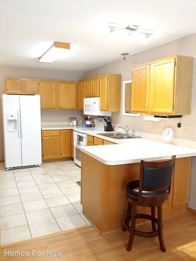 Building Photo - 2 br, 1 bath House - 1845 Donegal Drive #12