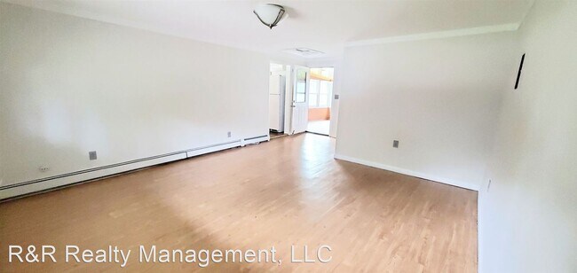 Building Photo - 3 br, 1 bath House - 43 Stella Road