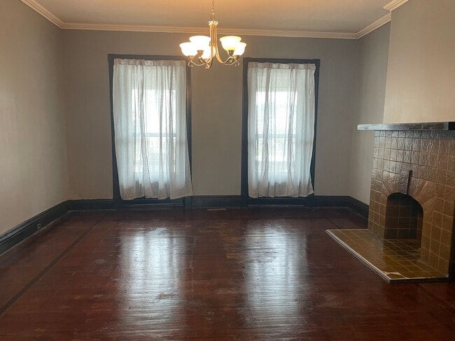 Building Photo - 315 S Penn St