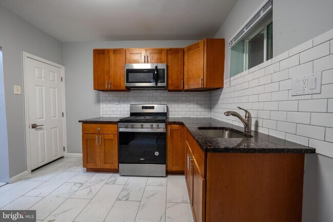 Foto del edificio - 1435 N Hobart St