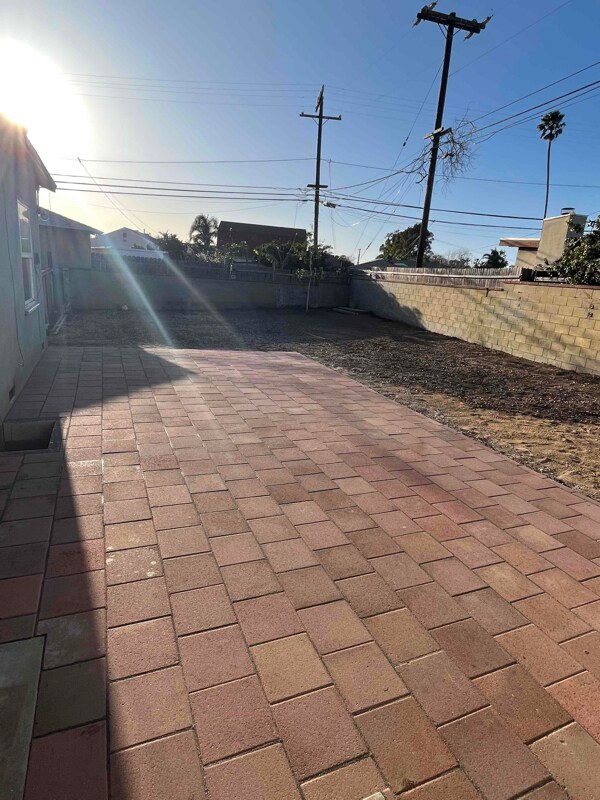 Foto del edificio - 655 Dahl Ave