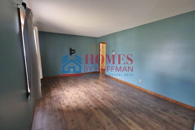 Building Photo - 4 Bedroom | 3 Bath | Newburgh by Gateway