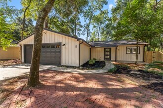 Building Photo - 5 Canyon Oak Pl