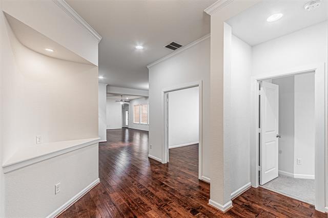 Building Photo - 6769 Prospect Way