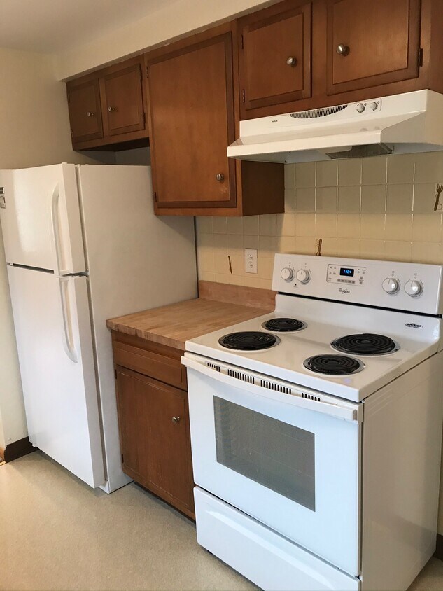 Foto principal - 390 Bernhardt Dr