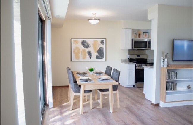 Foto del edificio - Greenwoods Apartments