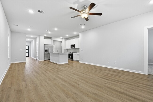 Foto del edificio - 8598 Blueberry Ash St